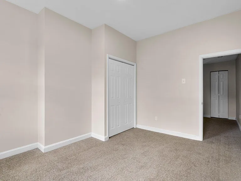 428 N Patterson Park Ave — Photo 10