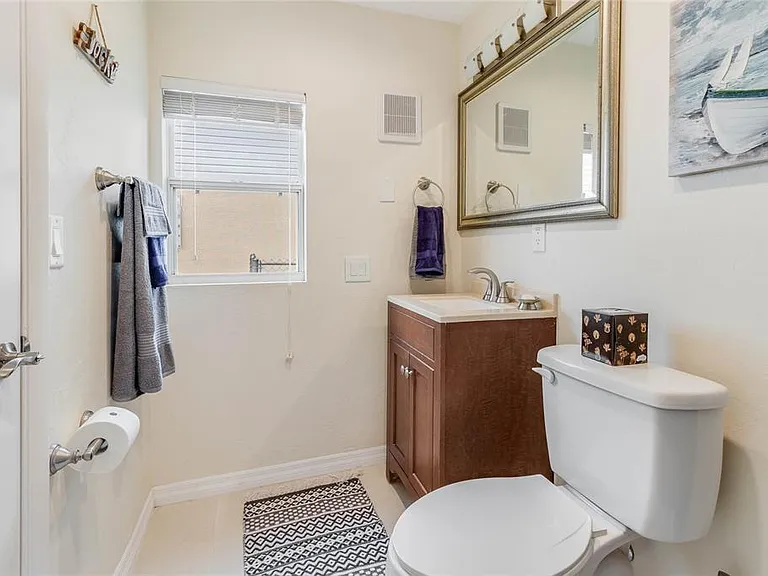 297 Cheshire St — Photo 15
