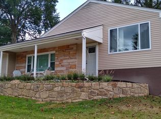 83 Brookwood Blvd, Charleston, WV 25302