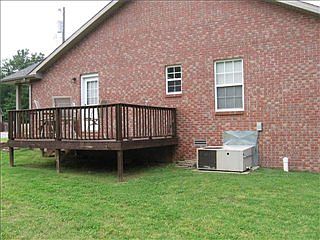 3rd image of 367 Maple Park Dr