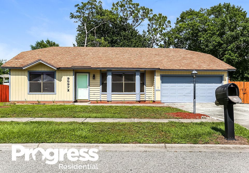 1st image of 9597 Villiers Dr N