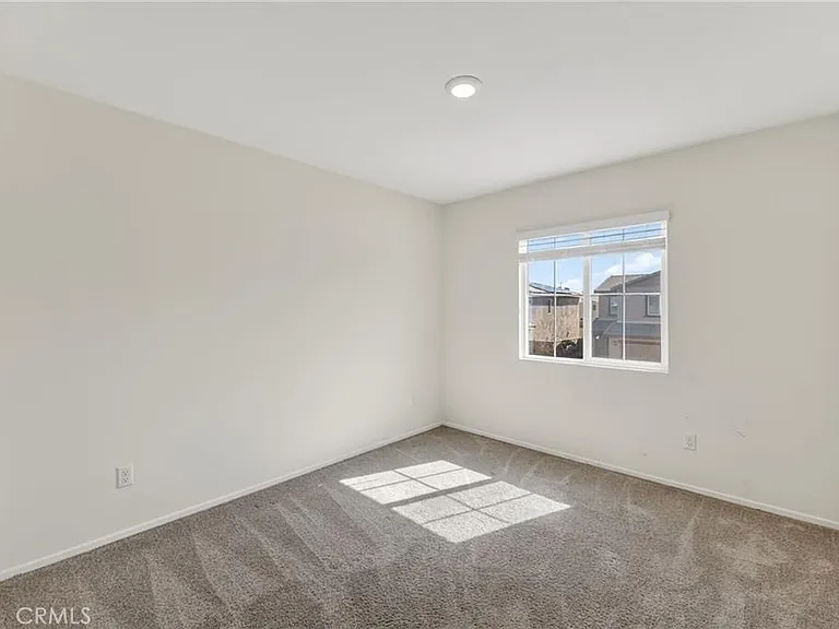30826 Grand Prix Ct — Photo 9