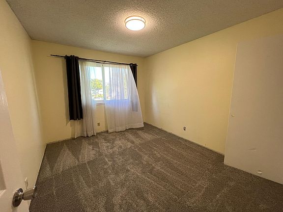 3rd image of 4716 Palos Way