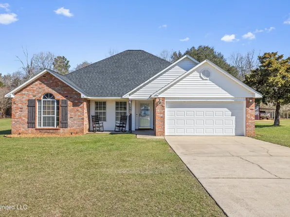 5881 Laramie Ln, Moss Point, MS 39562