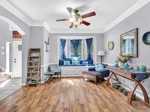 4th image of 1512 Juniper Ln
