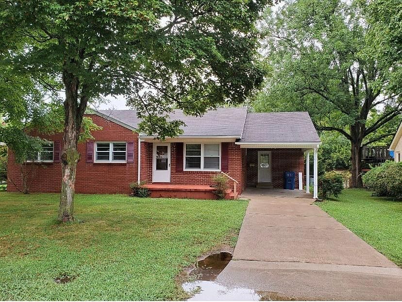 1st image of 1304 Farris Ave