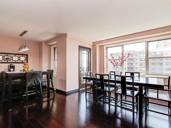 2nd image of 225 Saint Pauls Ave APT 15H
