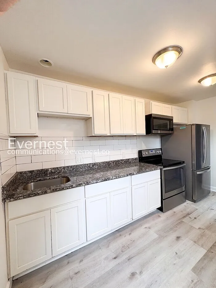 4 bed, 2.0 bath, 1792 sqft, $1,600 — Photo 4