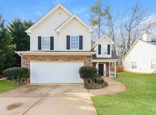 1569 Queen Elizabeth Dr, Locust Grove, GA 30248
