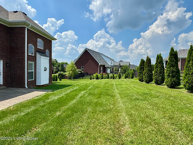 1606 Church Side Dr — Photo 23