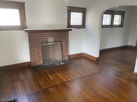 5th image of 1011 E 130th St