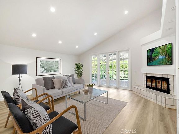 3rd image of 4346 Park Paloma