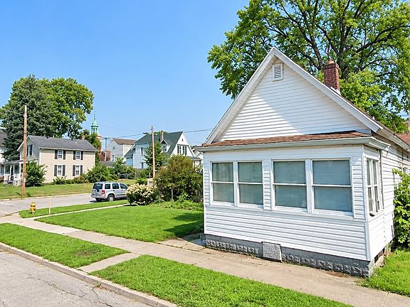 2nd image of 506 E 3rd St