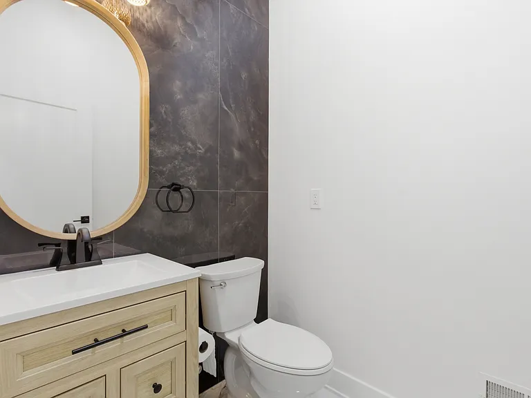 130 McKinley Dr — Photo 16