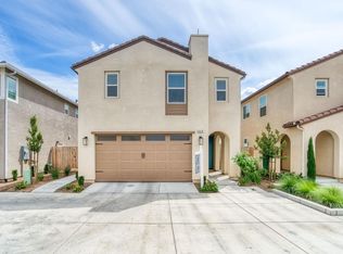 3678 Parkstone Way, Clovis, CA 93619