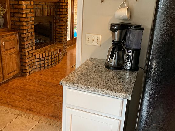 5th image of 7503 Essex Ct