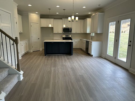 5th image of 2914 Flat Rock Dr