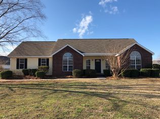 202 Muirfield Ln, Byron, GA 31008