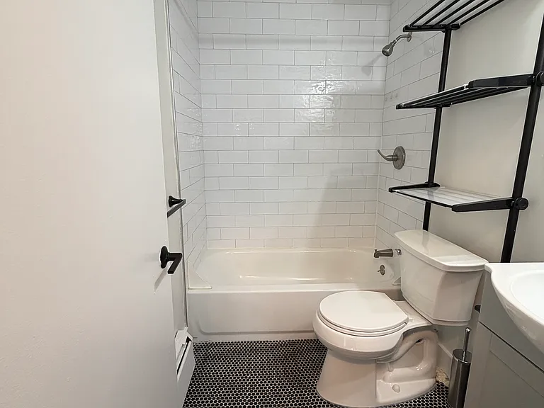 20 Dix St #31 — Photo 14