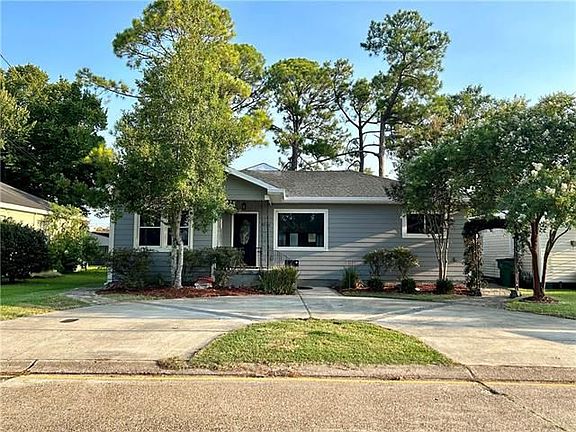 2nd image of 3216 W Metairie Ave S