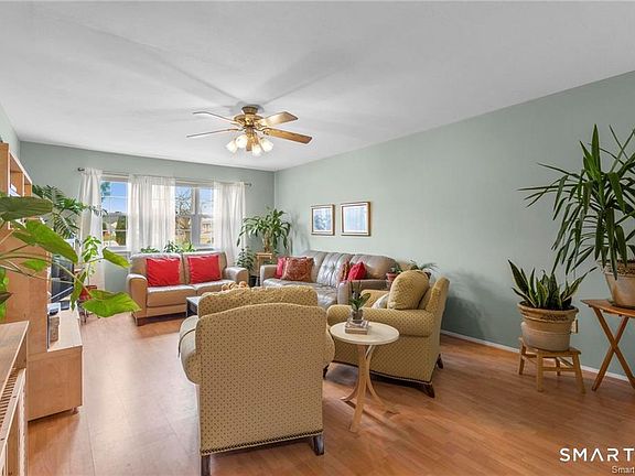 5th image of 50 Greenhouse Road #26B