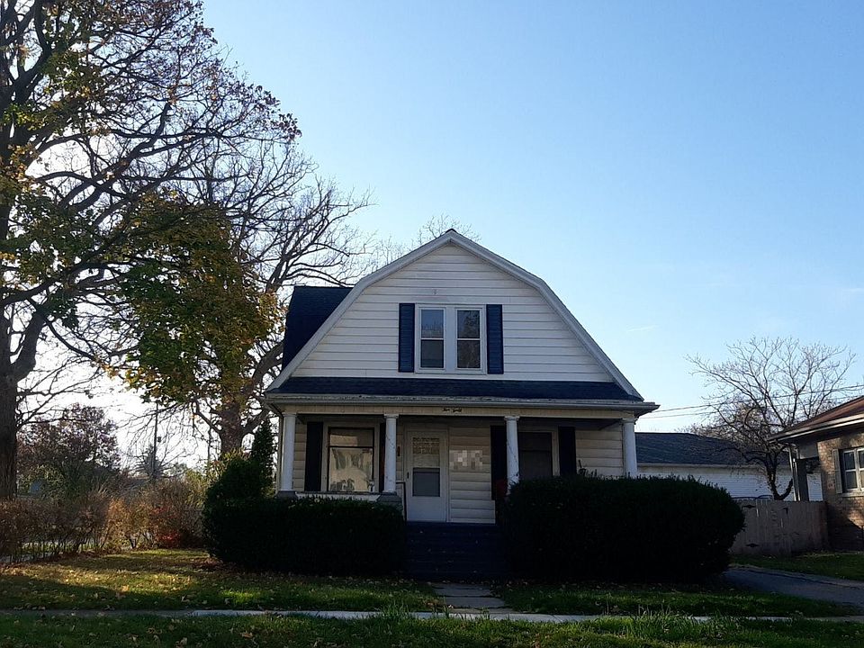 1st image of 540 E Mason St