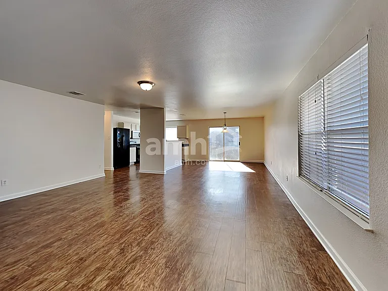 2040 Bliss Rd — Photo 6