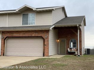 150 Hickory Ridge Dr #D, Saint Robert, MO 65584
