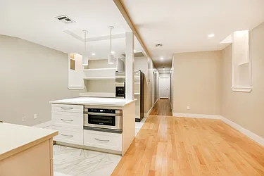 Rented by Akelius Real Estate Management