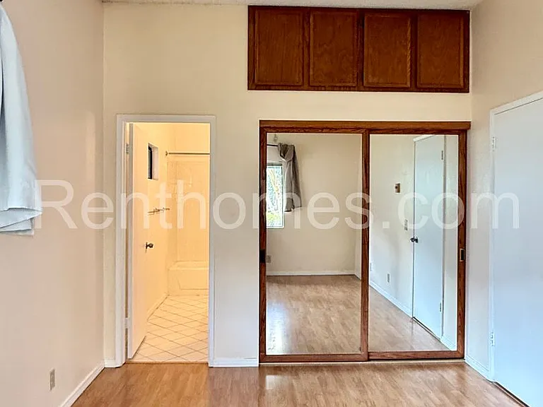 8320 Regents Rd #1H — Photo 17