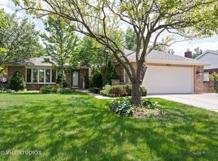 6725 Stonewall Ave, Downers Grove, IL 60516