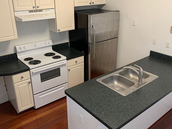 4th image of 212 W Main St #B