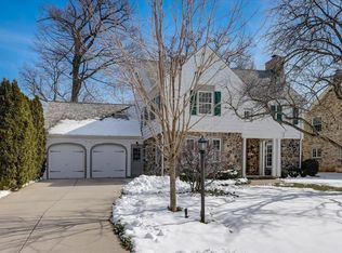 6110 N Bay Ridge Ave, Whitefish Bay, WI 53217
