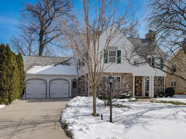 6110 North Bay Ridge AVENUE, Whitefish Bay, WI 53217