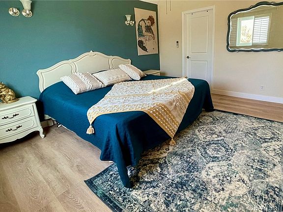 2nd image of 65585 4th St S