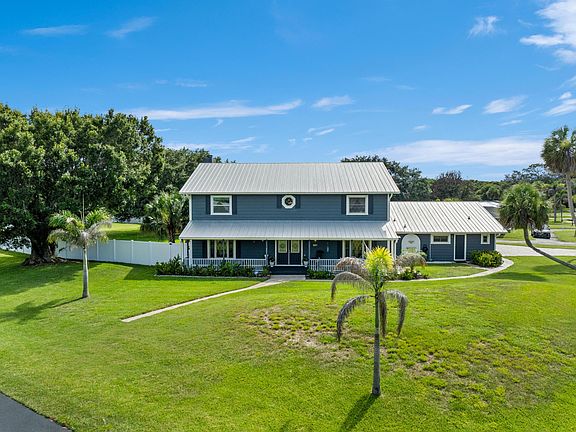 3rd image of 601 Dark Hammock Road