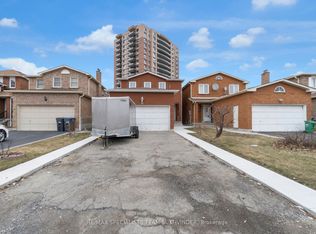 11 Danum Rd, Brampton, ON L6Y 3G5