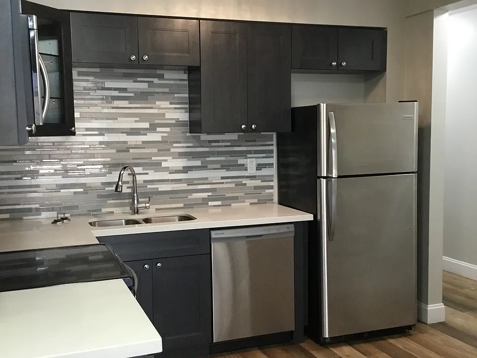 9 Quebec St #302