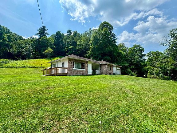 2nd image of 3285 Arnoldsburg Rd