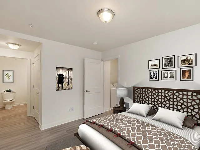 108 N Trade St — Photo 8
