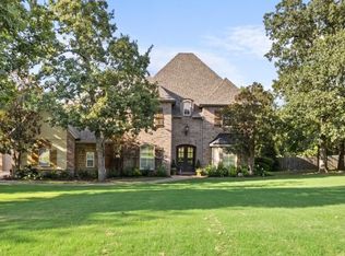 5912 E Drexel Cv, Fayetteville, AR 72703