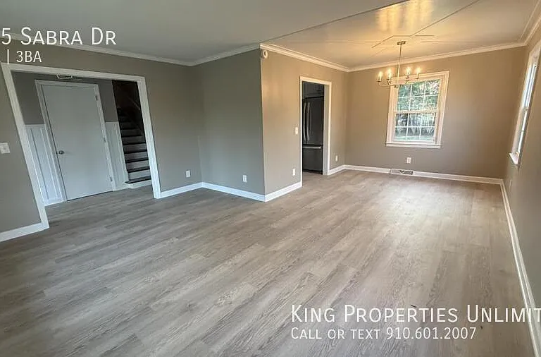 335 Sabra Dr — Photo 5
