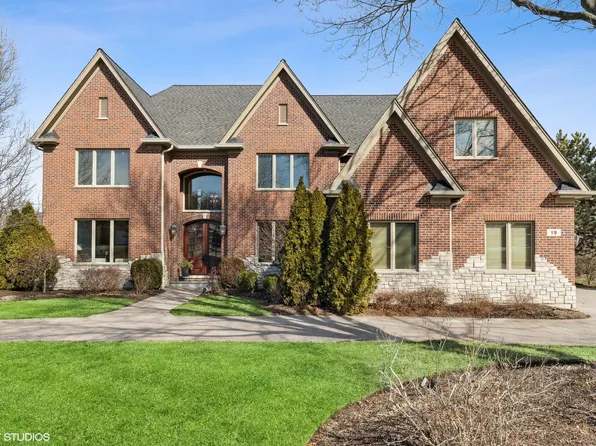 19 Mockingbird Ln, Oak Brook, IL 60523