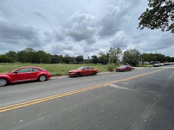 2nd image of 904 Battle Bend Blvd