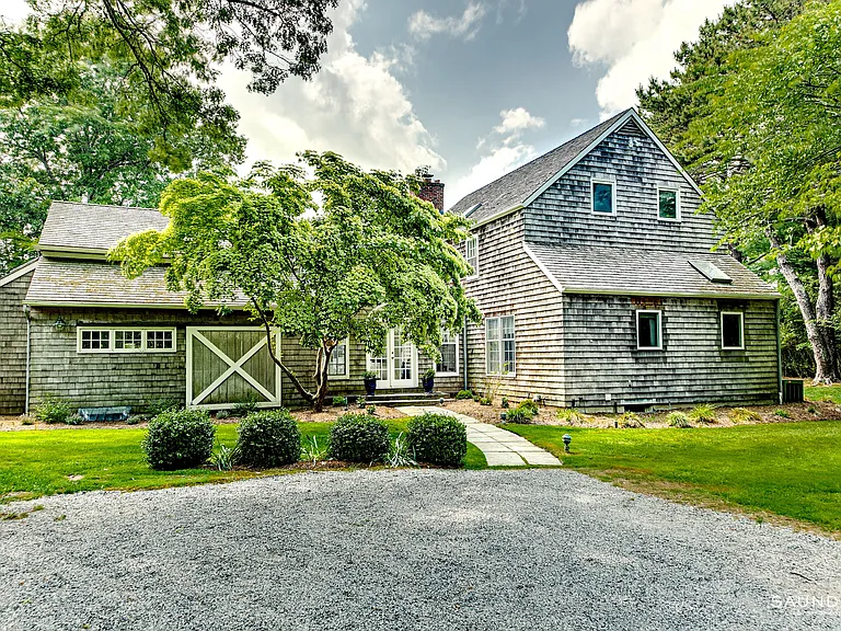 35 Green Hollow Rd — Photo 2
