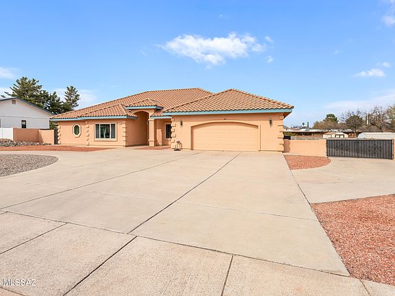 3rd image of 1113 E Katherine Dr