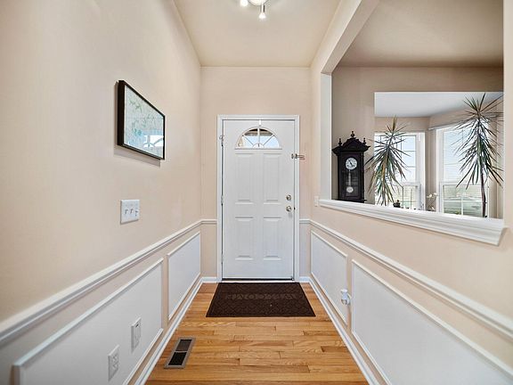 2nd image of 7986 Berwick Dr
