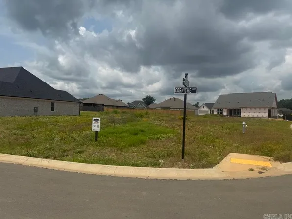 120 Corniche Ln, Maumelle, AR 72113