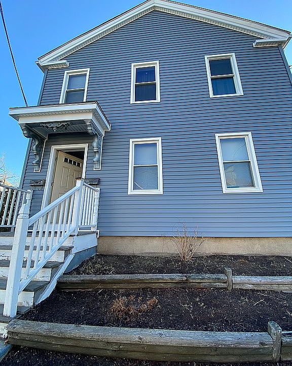 2nd image of 111 Main St