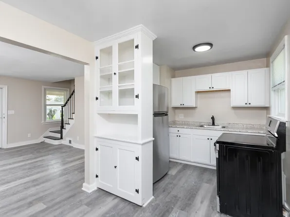 1434 Mulberry St, Waynesboro, VA 22980